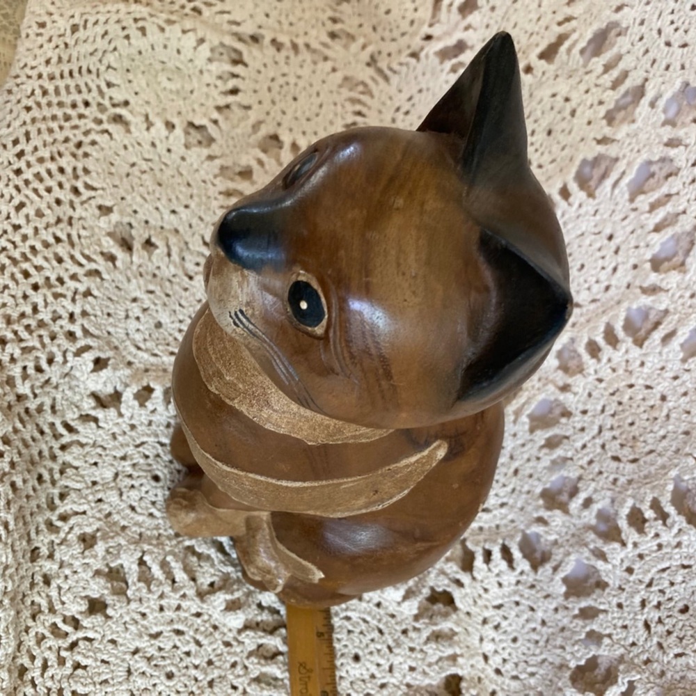 10” Carved Wooden Tabby Cat - Picture 5 of 6